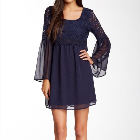 As u wish Bell sleeve and lace dress - Picture 1 of 4